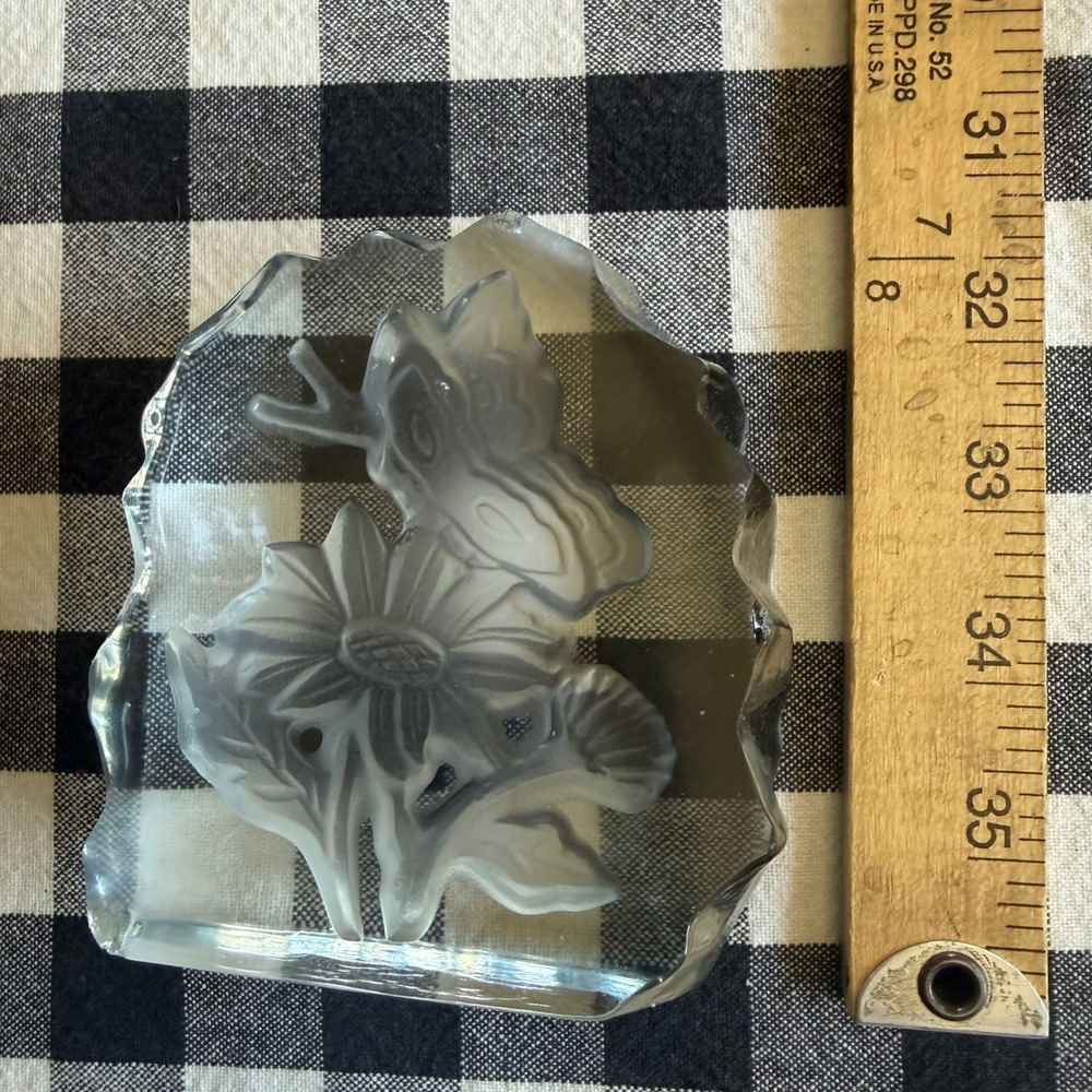 Price Import Crystal Butterfly Flower Paperweight Frosted Glass 4in ReadDescript - Picture 10 of 16